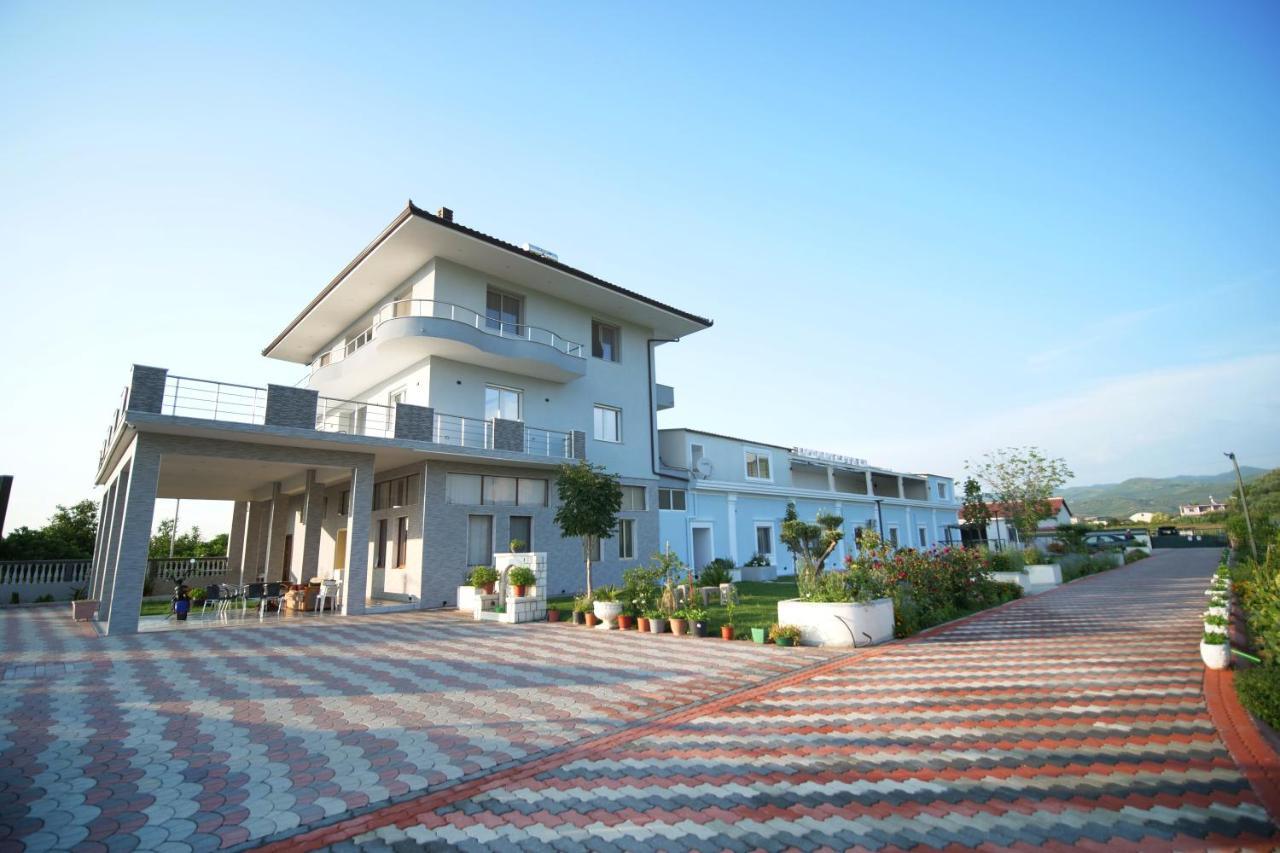 Hanna & Solei Hotel Berat Exteriör bild